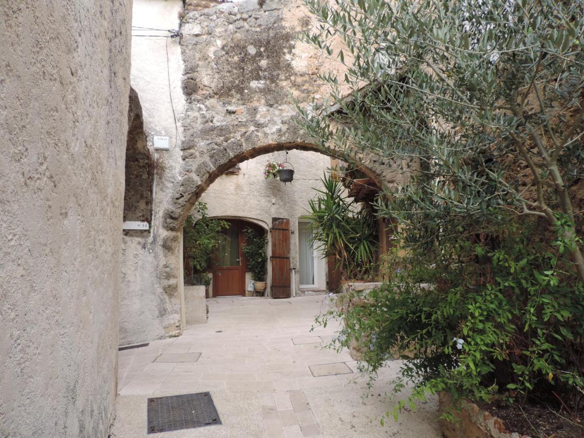 Villa LE Cabanon des hirondelles à Villecroze Extérieur photo